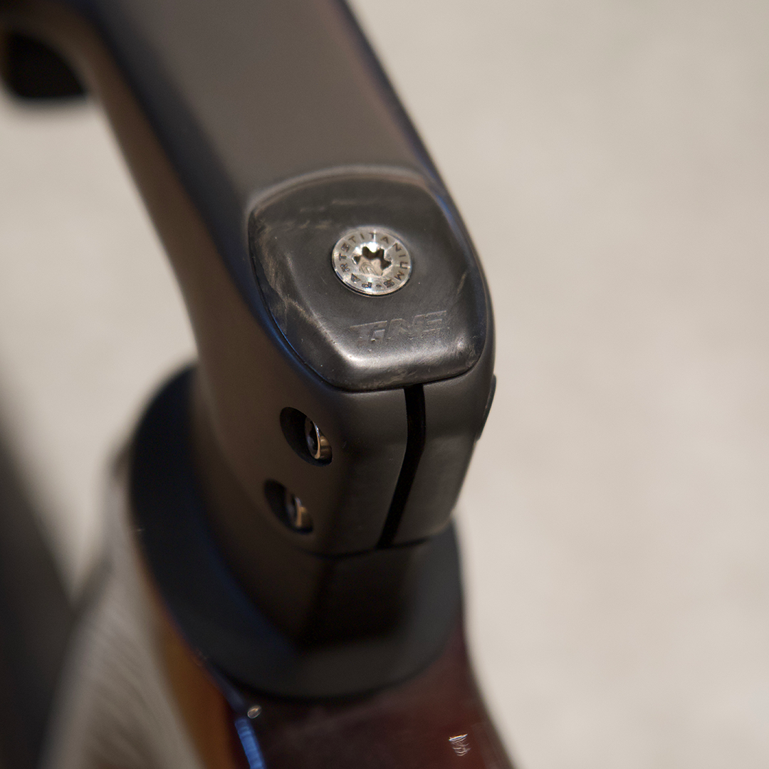 TiNE center lock installation tool compatible with Shimano cassette
