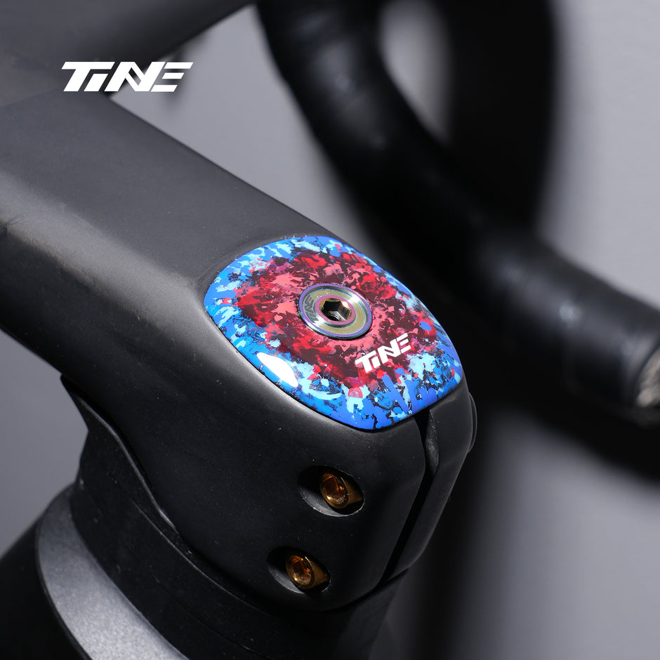 SL8 Integrated Carbon Headset Cap – FDJ/Quick-Step/RED/SD Team Editions