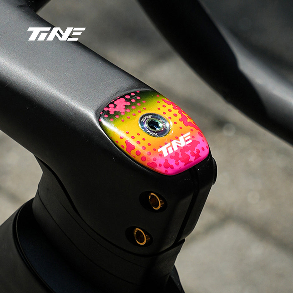 SL8 Integrated Carbon Headset Cap – FDJ/Quick-Step/RED/SD Team Editions